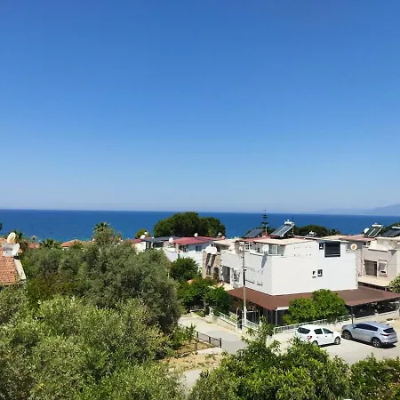 Appartement Luxury With Full Sea Views, Only 100 Meters From The Sea