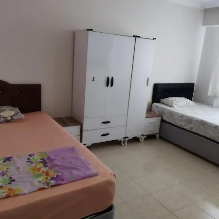 Luxury With Full Sea Views, Only 100 Meters From The Sea 쿠사다시