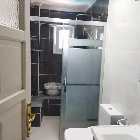 Appartement Luxury With Full Sea Views, Only 100 Meters From The Sea *