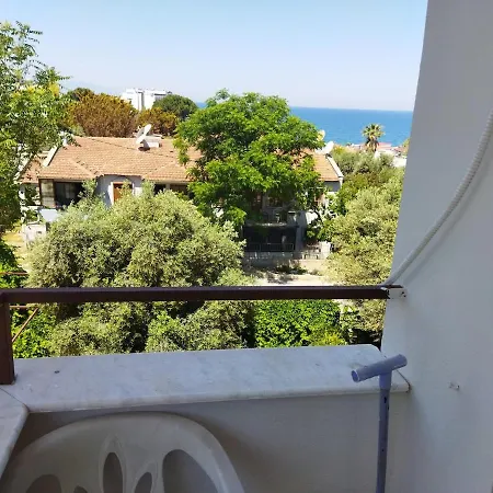 Luxury With Full Sea Views, Only 100 Meters From The Sea Appartement